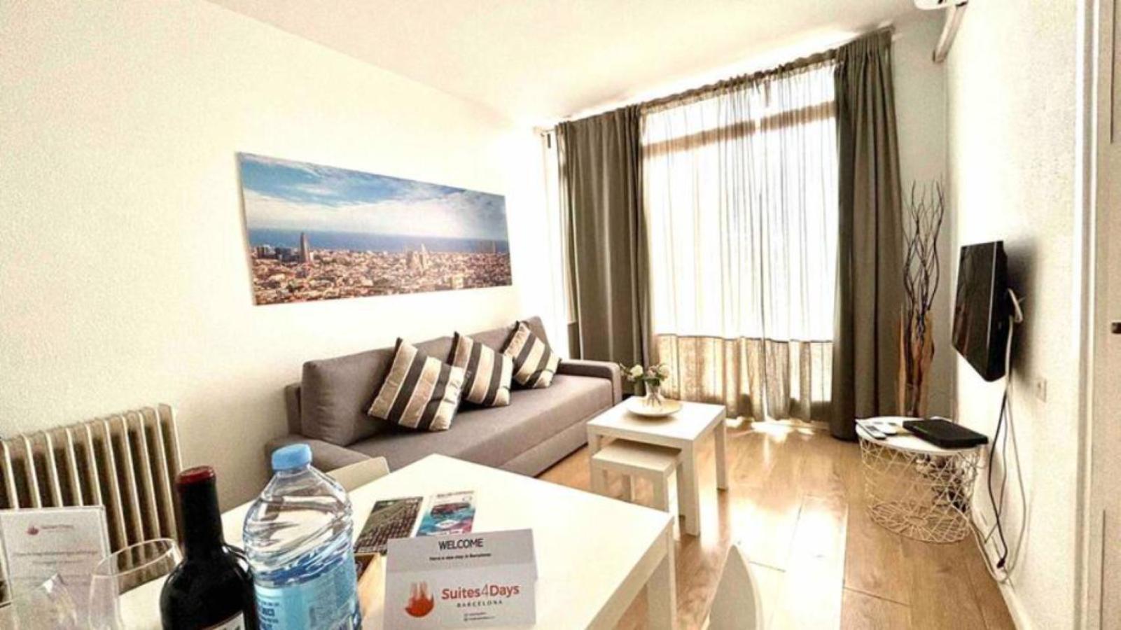 דירות ברצלונה Sants Station Penthouse מראה חיצוני תמונה
