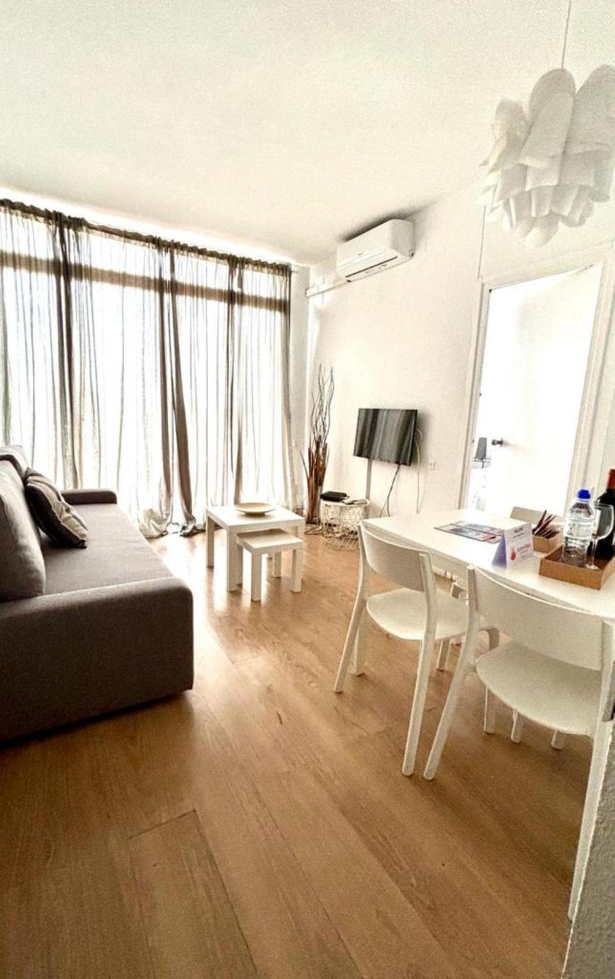 דירות ברצלונה Sants Station Penthouse מראה חיצוני תמונה